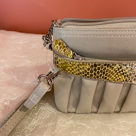 Fiorelli Wallet/Wristlet/Crossbody Bag - Picture 14 of 14